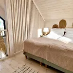 Lulu Z Podgrzewanym Basenem Θέρετρο 4*