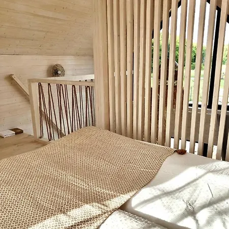 Lulu Z Podgrzewanym Basenem