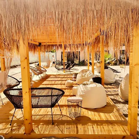 Lulu Z Podgrzewanym Basenem *