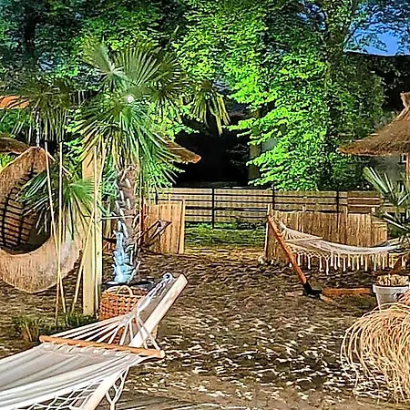 Lulu Z Podgrzewanym Basenem Resort 4*