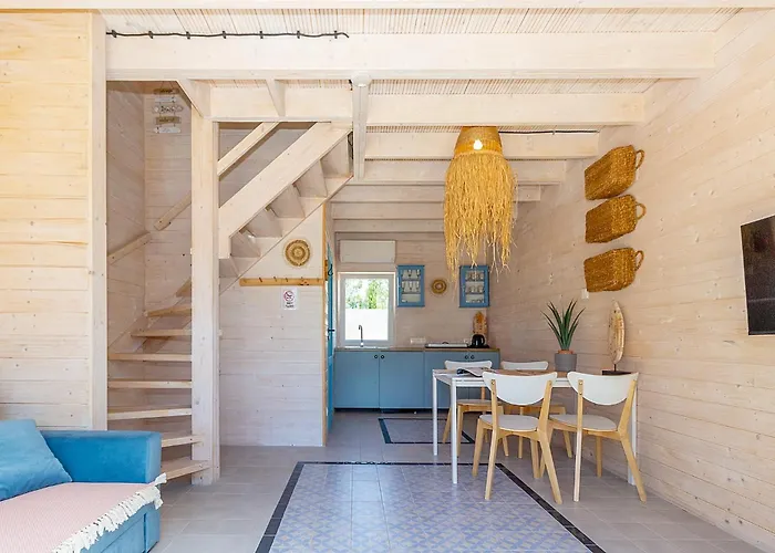 Lulu Z Podgrzewanym Basenem Resort 4*